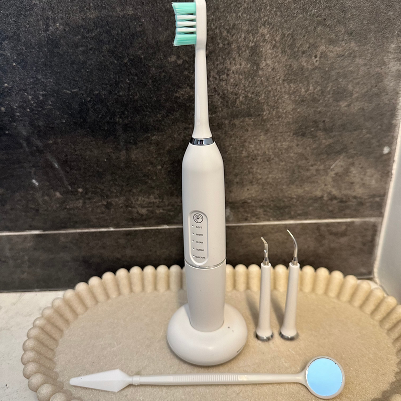 Ultrasonic Tooth Cleaner